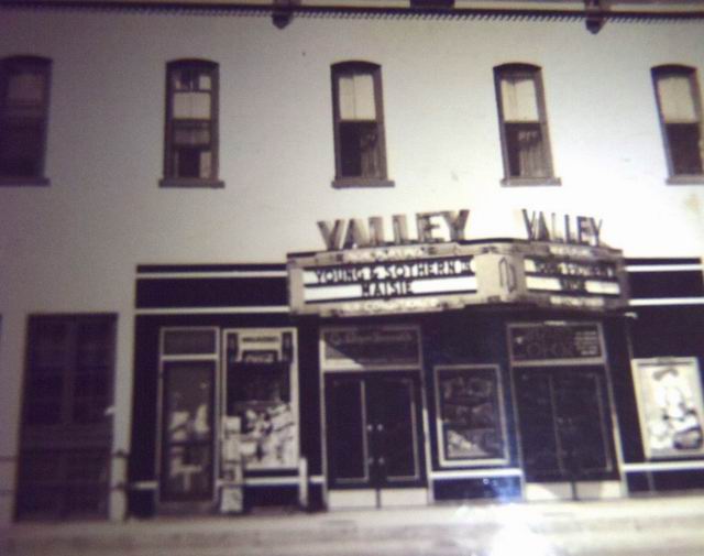 Valley Theatre - 1939 From Paul (newer photo)